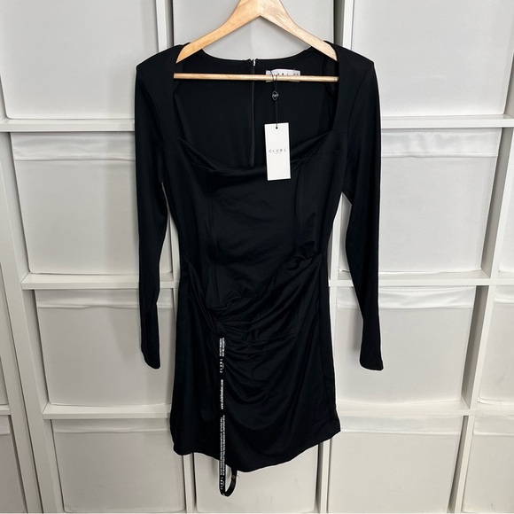 Club L London Corelle Black Long Sleeve Sweet Heart Twist Detail Mini Dress - Picture 4 of 6
